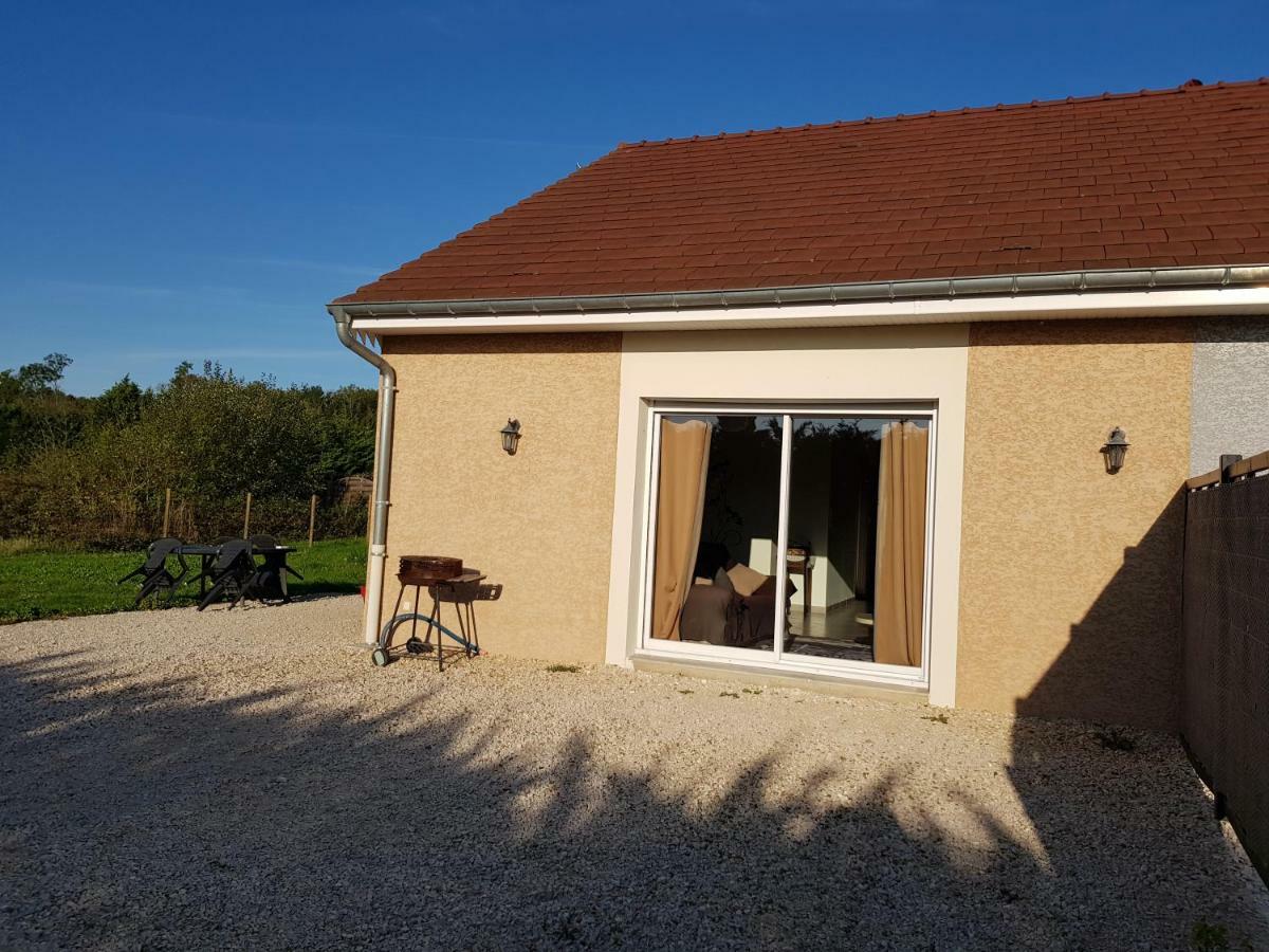Gite Le Petit Pied-à-Terre La Chapelle-Saint-Sauveur (Saone-et-Loire) Exterior foto